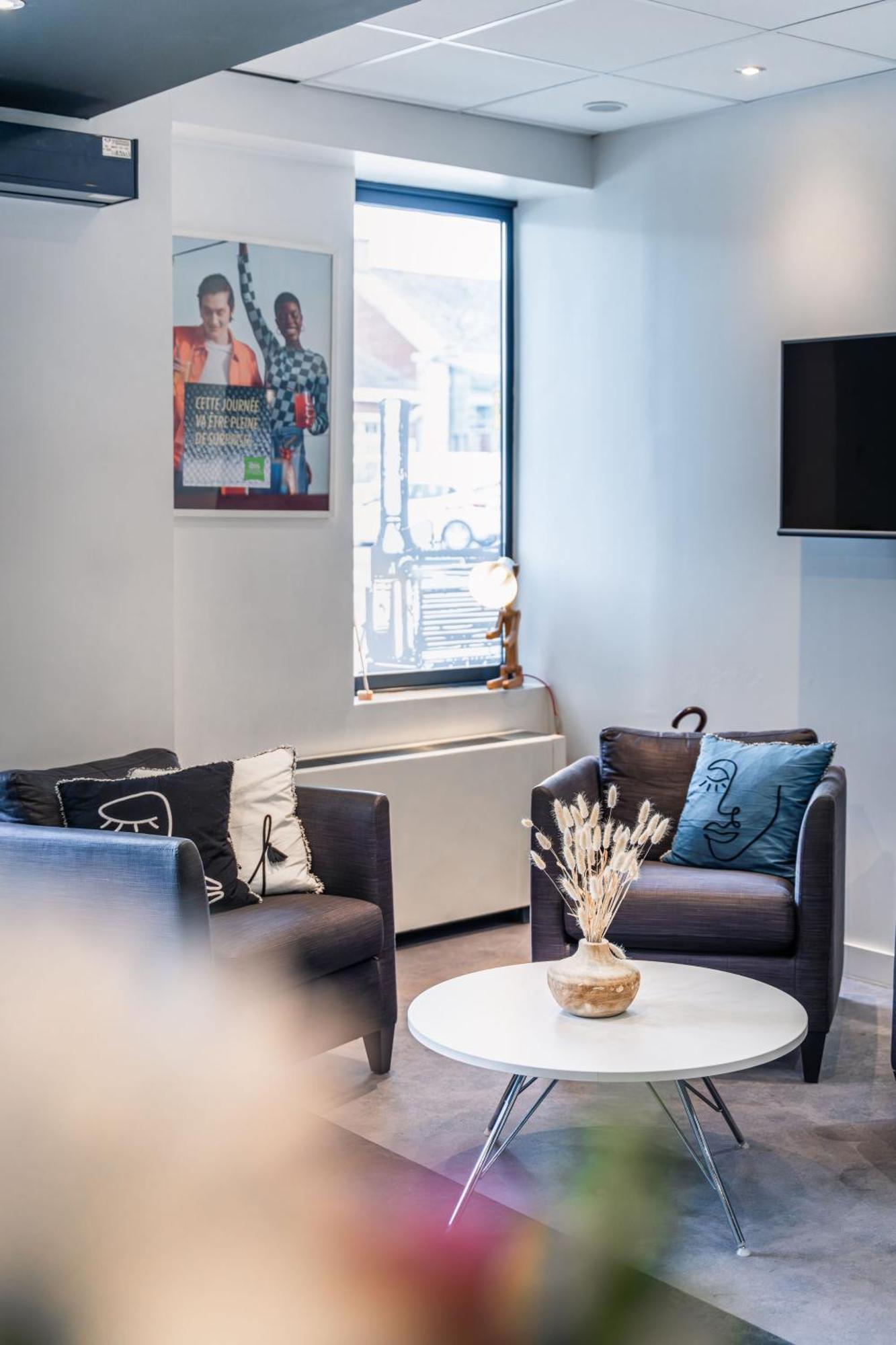 Ibis Styles Vannes Gare Centre Exteriör bild