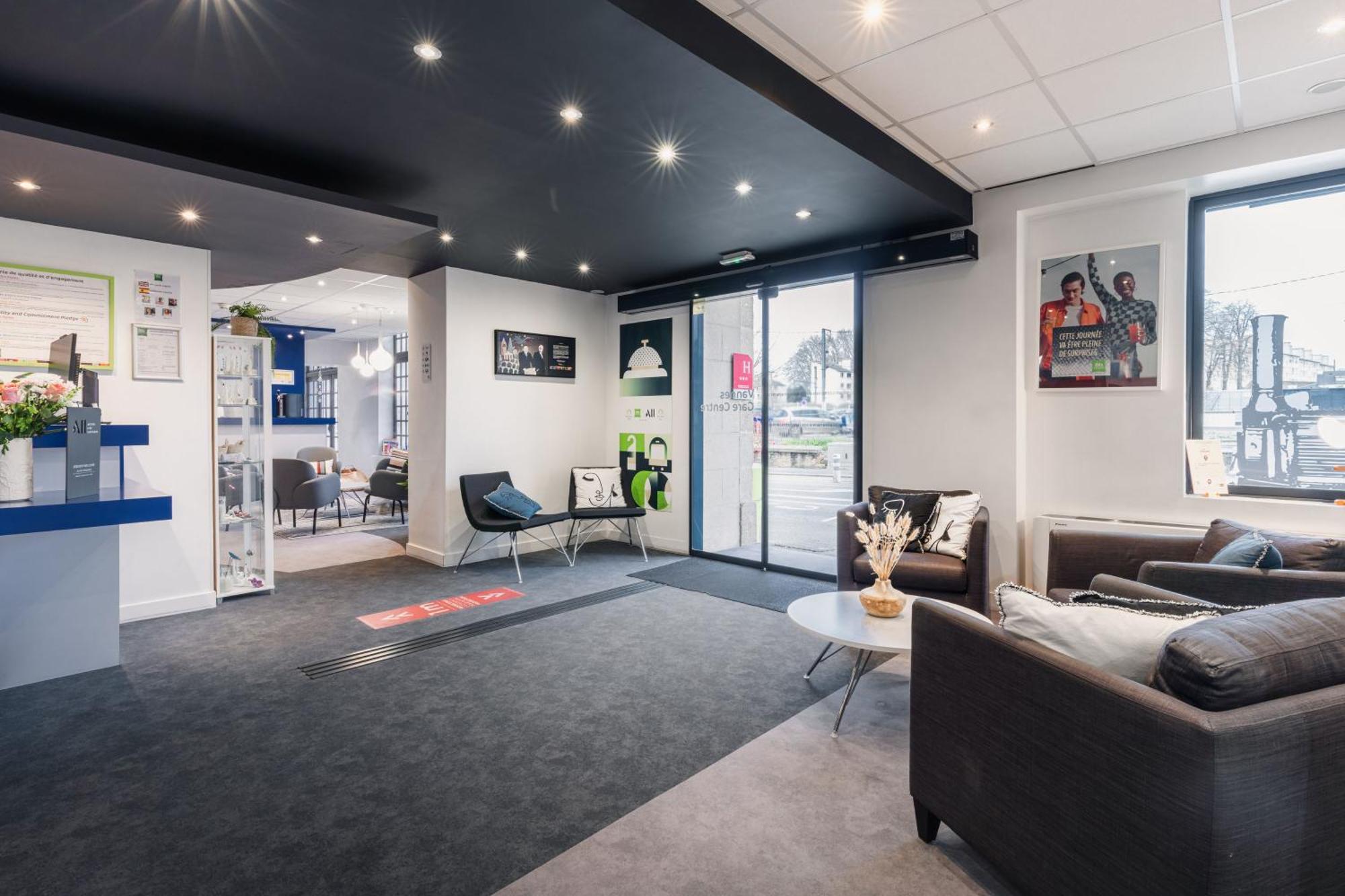 Ibis Styles Vannes Gare Centre Exteriör bild