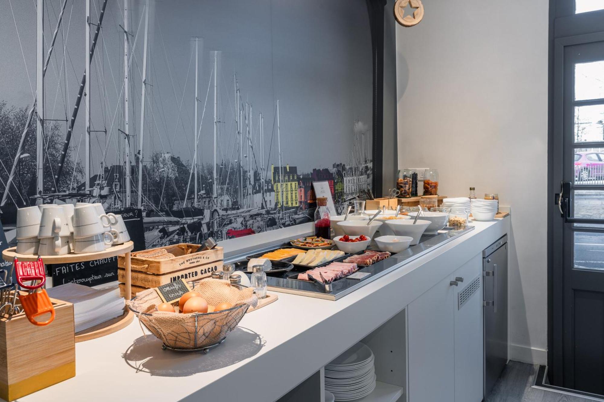 Ibis Styles Vannes Gare Centre Exteriör bild