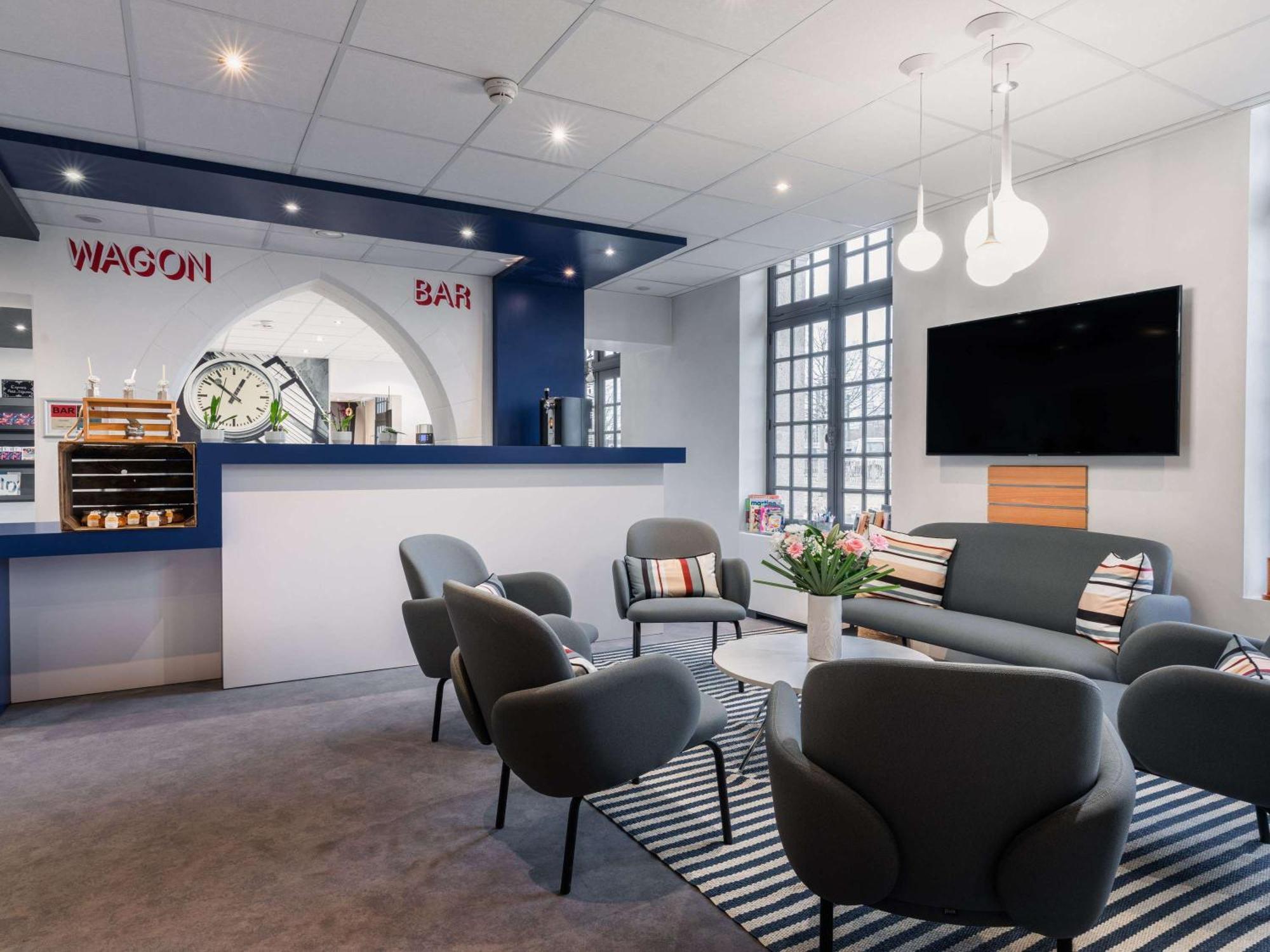 Ibis Styles Vannes Gare Centre Exteriör bild