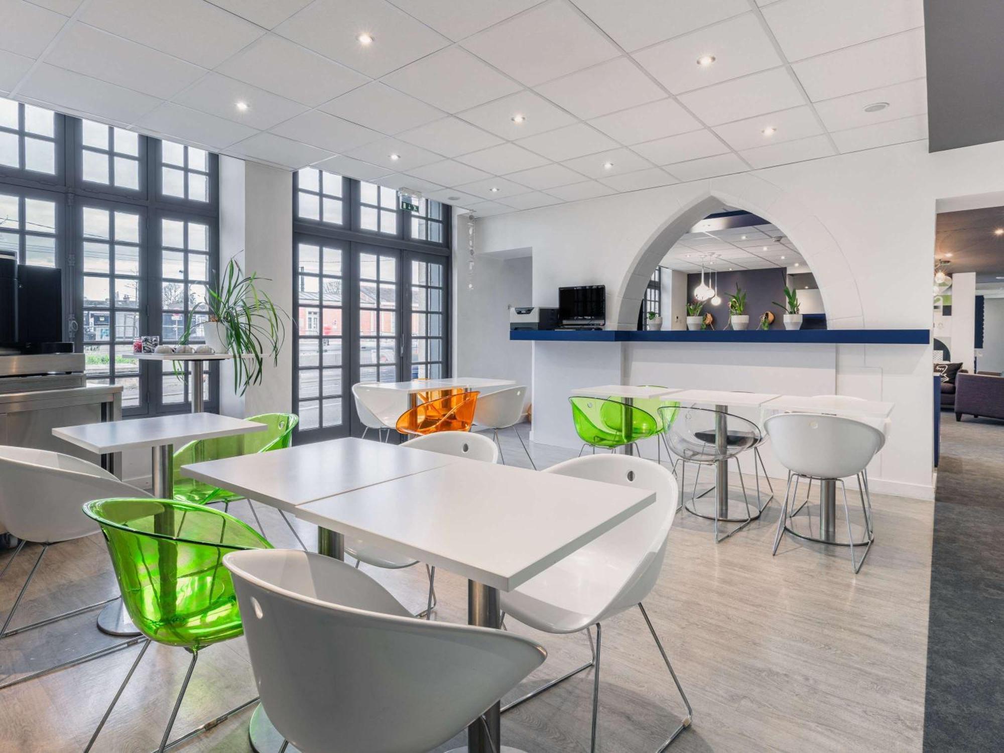 Ibis Styles Vannes Gare Centre Exteriör bild