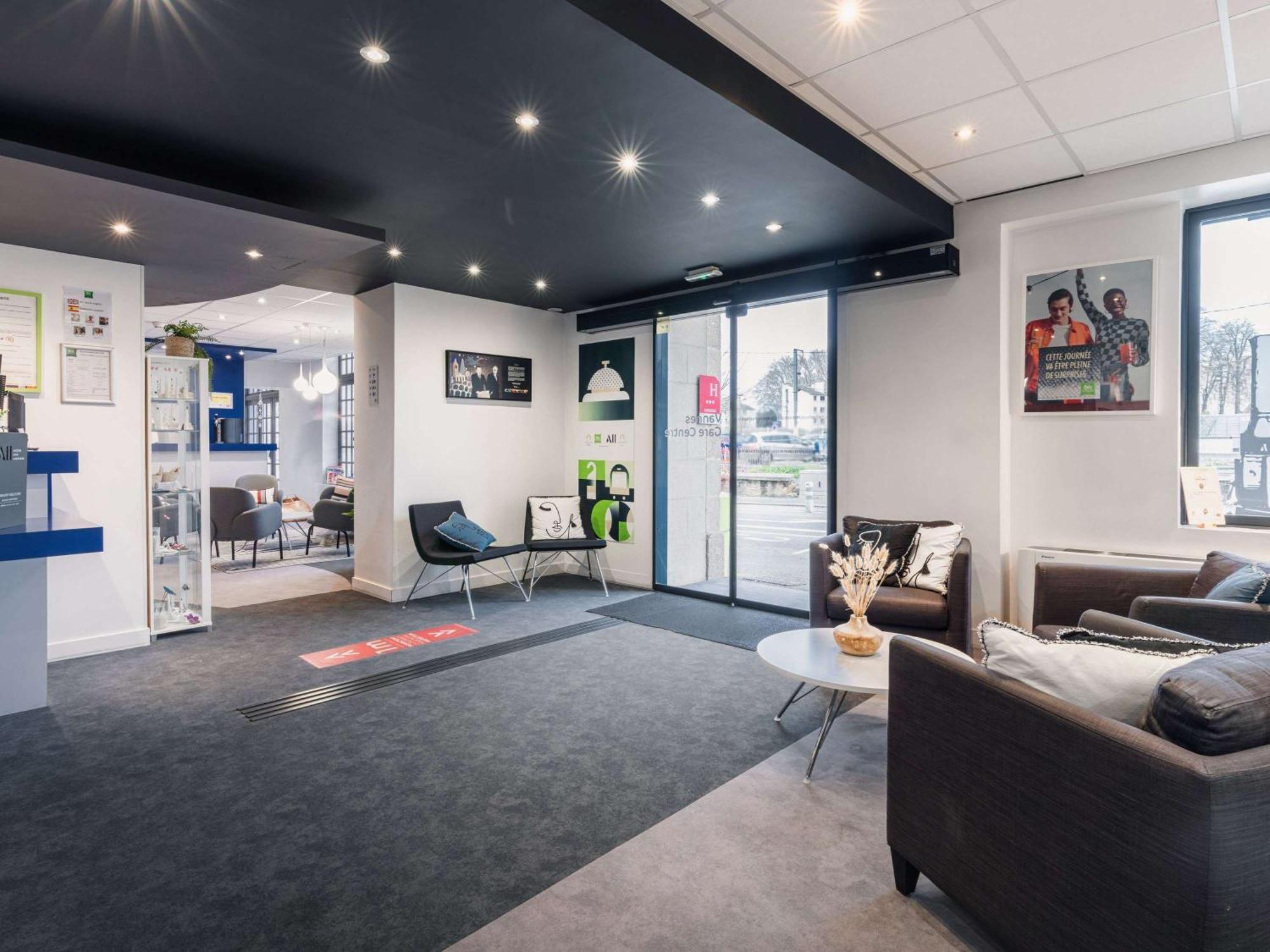 Ibis Styles Vannes Gare Centre Exteriör bild
